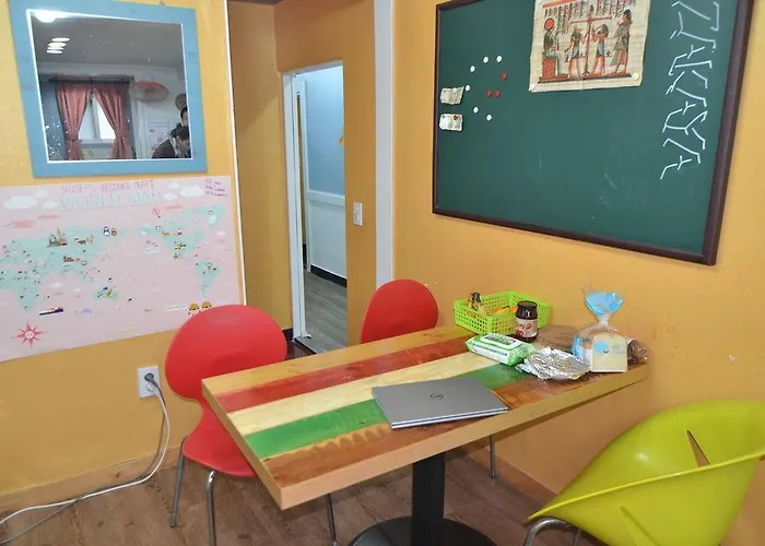 Yakorea Itaewon Hostel Seoul